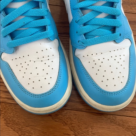 Nike Light Blue Jordan’s - Picture 10 of 13